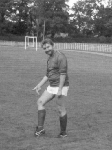 Early 1990s: Graham as part of the Marl football team complaining he got dirty, you wuss…